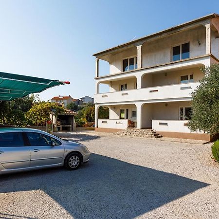 Apartments With A Parking Space Kornic, Krk - 5306 Екстериор снимка