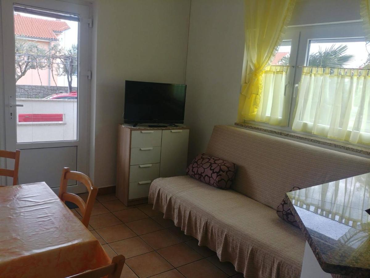 Apartments With A Parking Space Kornic, Krk - 5306 Екстериор снимка